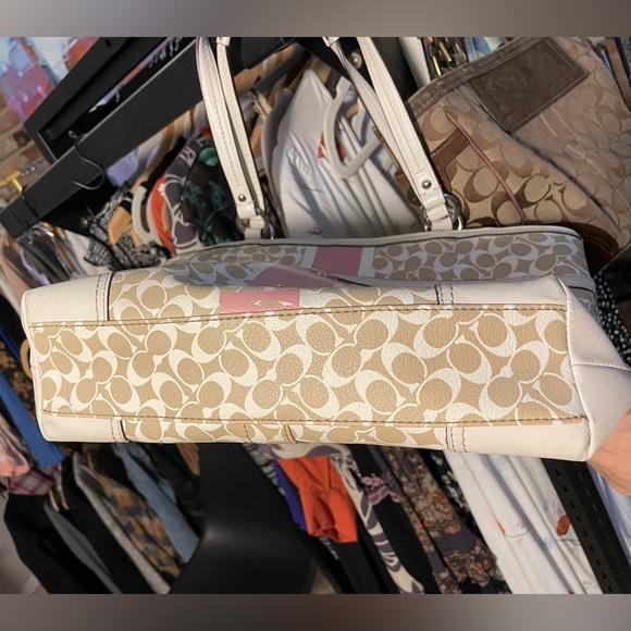 Coach Chelsea Signature Stripe Tote - Flaw - Picture 3 of 7